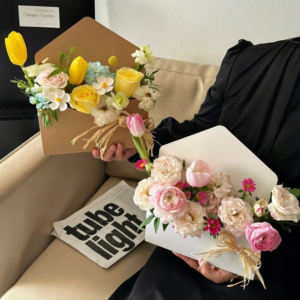 Boîte cadeau en carton en form - Florist Supply Paper avis et prix
